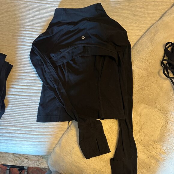 Black LuluLemon Bundle - 5 pieces! - Picture 13 of 15
